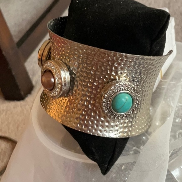 GINGERSNAP SILVER, RHINESTONES AND STONES CUFF BRACELET - Picture 2 of 3